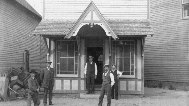 Small business establishment on Union Street, ca. 1909