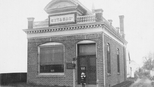 Sussex Trust, Title and Safety Deposit Company building on Federal Street ca 1910.